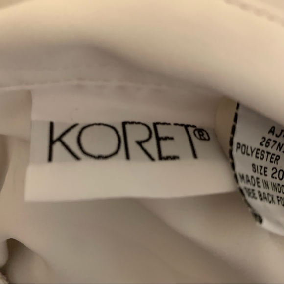 Vintage Blouse Embroidered Folk Pattern Collar Yoke Twee Blouse by Koret - Picture 4 of 12